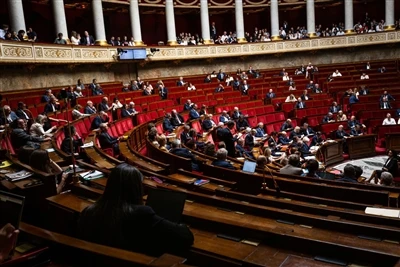 Trump potpisuje izvršnu naredbu koja završava obnovljive subvencije, premješt...